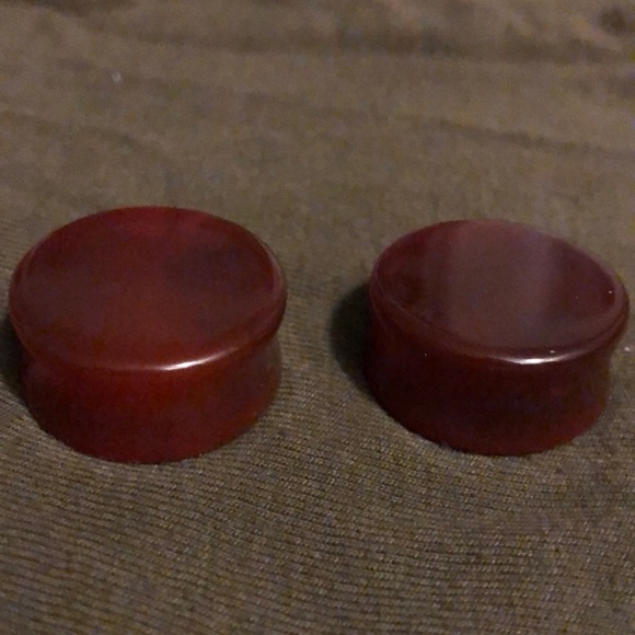 Stone plugs - Picture 2 of 2